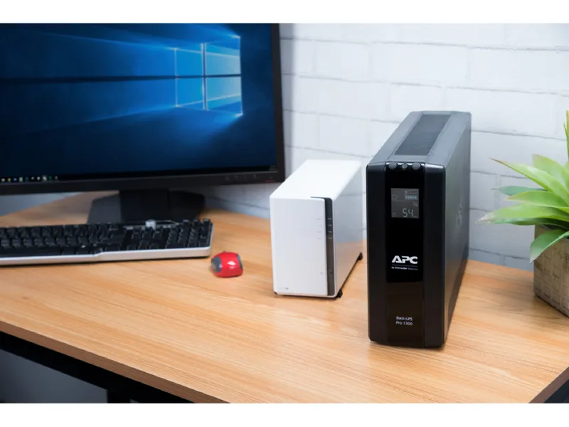 APC Back-UPS Pro BR1300MI -UPS-varavirtalaite, 1300 VA / 780 W, 8 lähtöä, kuva 4
